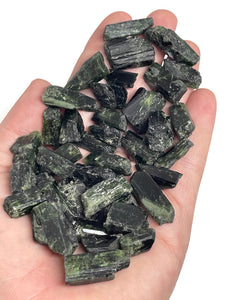 Wholesale Lot 50 to 500 Carats of Raw Natural Chrome Diopside Crystals